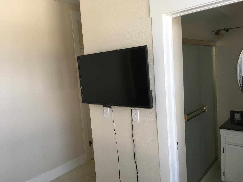 Hotel Burgess Reedley Kültér fotó